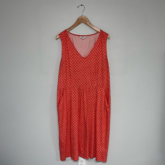 Boden Dress Size 18 US Long Red Pop Rainbow Dot Melinda Jersey V-Neck Midi - Picture 2 of 15
